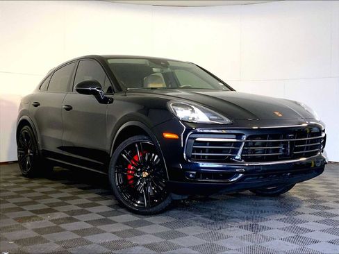Used 2023 Porsche Cayenne Platinum Edition AWD/4WD image 9