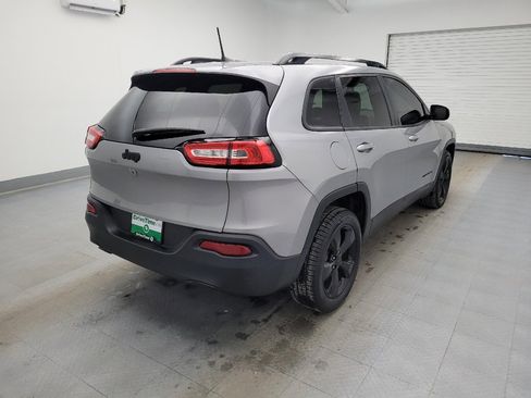 Used 2016 Jeep Cherokee Altitude image 9