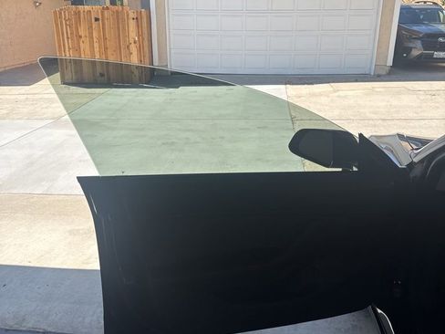 Used 2019 Tesla Model 3 Standard Range image 1