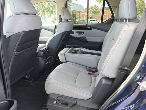 Used 2023 Honda Pilot EX-L image 11