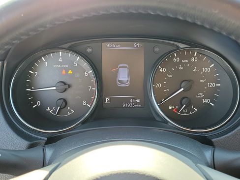 Used 2017 Nissan Rogue Sport SL FWD image 28