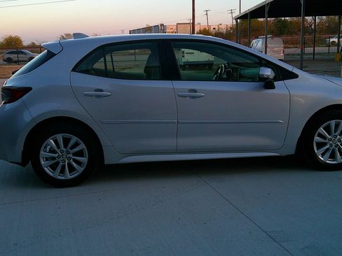 Used 2024 Toyota Corolla SE image 9