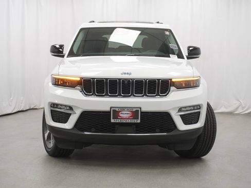Used 2022 Jeep Grand Cherokee Limited 4xe w/ Luxury Tech Group II AWD/4WD image 9