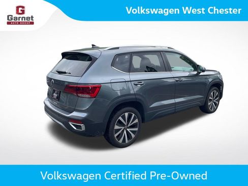 Used 2024 Volkswagen Taos SE FWD image 5