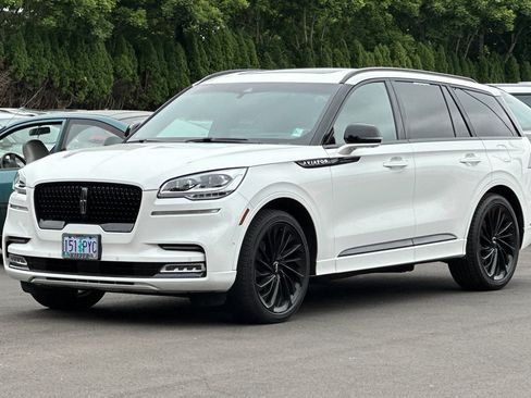 Used 2023 Lincoln Aviator Reserve w/ Equipment Group 201A RWD image 8