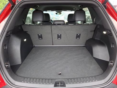 Used 2025 Chevrolet Equinox ACTIV w/ Safety and Technology Package FWD image 29