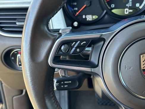 Used 2017 Porsche Macan Turbo image 29