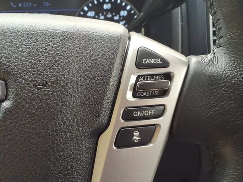 Used 2023 Nissan Titan SV w/ SV Convenience Package AWD/4WD image 30