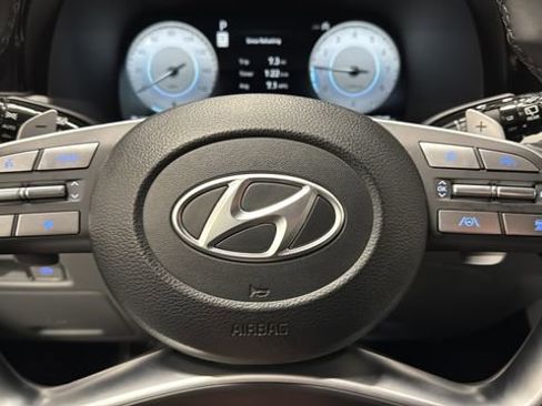 Used 2023 Hyundai Palisade SEL w/ Premium Package image 16