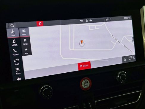 Certified 2023 Porsche Macan AWD/4WD image 16