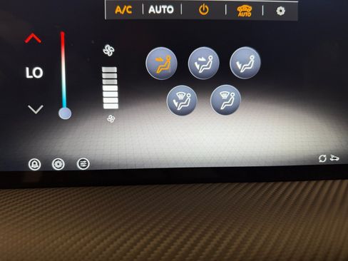 Used 2026 Nissan Kicks SR FWD image 19