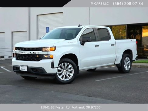 Used 2022 Chevrolet Silverado 1500 Custom w/ Safety Confidence Package AWD/4WD image 2