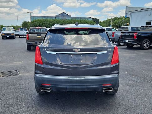 Used 2017 Cadillac XT5 Luxury w/ Driver Awareness Package FWD image 5