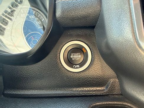 Used 2023 RAM 1500 Laramie AWD/4WD image 34