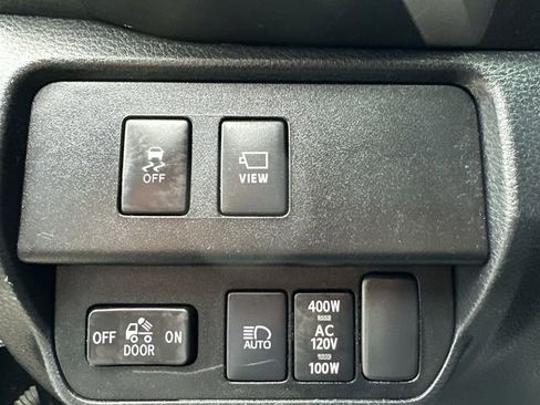 Certified 2022 Toyota Tacoma Limited AWD/4WD image 32