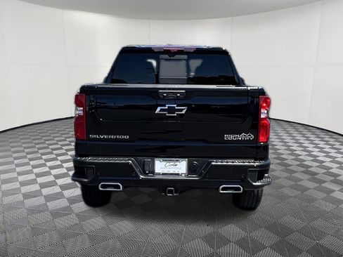 Used 2024 Chevrolet Silverado 1500 High Country w/ High Country Premium Package AWD/4WD image 5