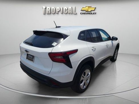 New 2026 Chevrolet Trax LS FWD image 5
