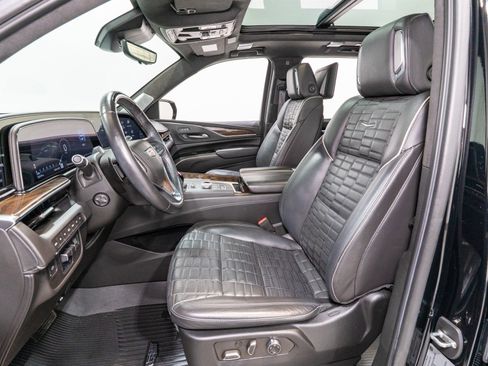 Used 2021 Cadillac Escalade Sport Platinum AWD/4WD image 16