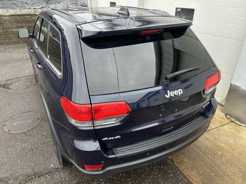 Certified 2018 Jeep Grand Cherokee Laredo image 4