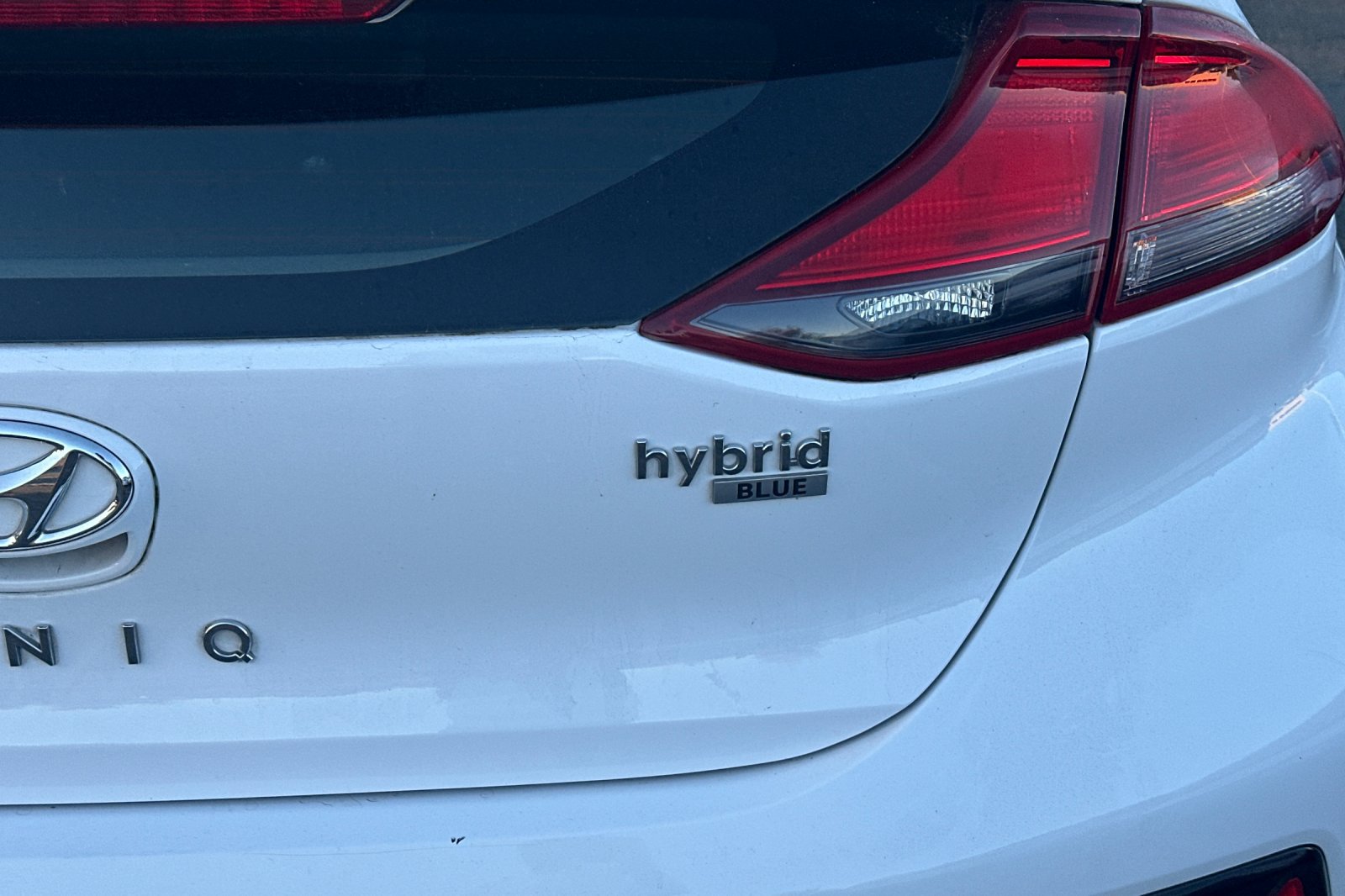 Used 2019 Hyundai Ioniq Blue FWD image 7