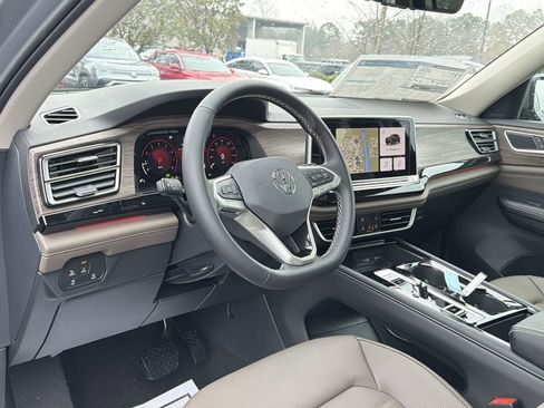 New 2026 Volkswagen Atlas SEL AWD/4WD image 10