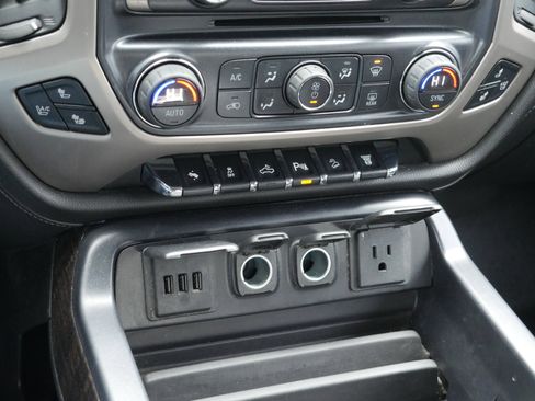 Used 2015 GMC Sierra 2500 Denali image 10