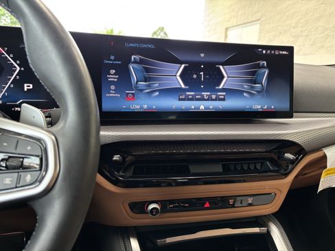 Used 2025 BMW 440i xDrive AWD/4WD image 17