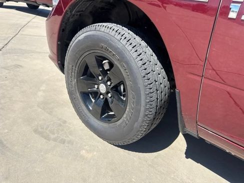 Certified 2017 RAM 1500 Express AWD/4WD image 7
