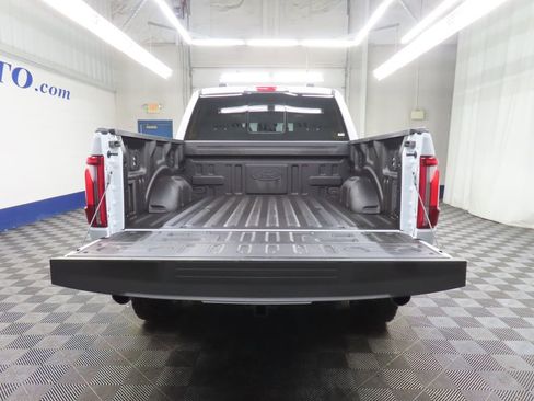 Used 2025 Ford F150 Lariat AWD/4WD image 34