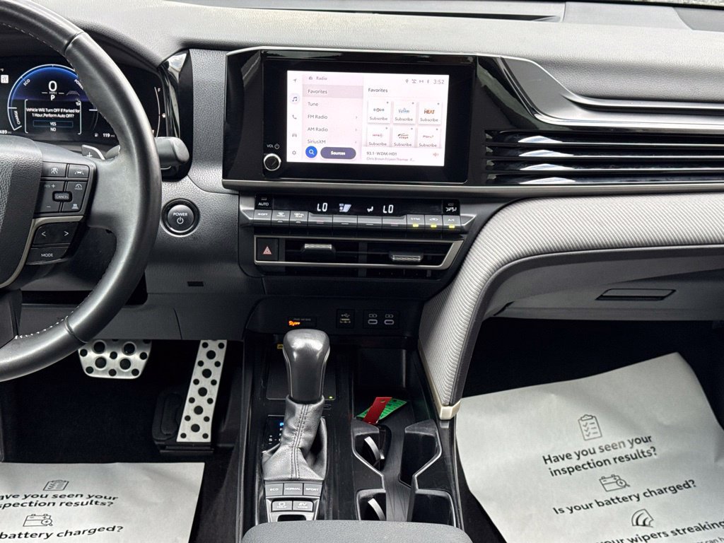 Certified 2025 Toyota Camry SE FWD image 19