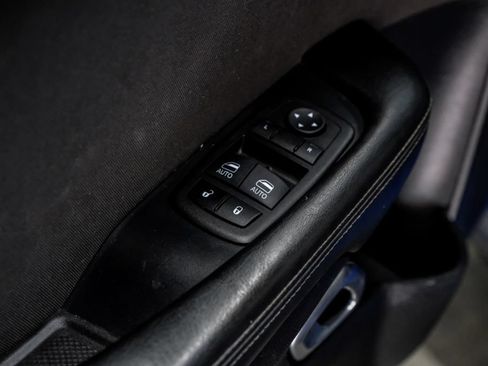 Used 2019 Dodge Challenger SXT w/ Blacktop Package RWD image 46