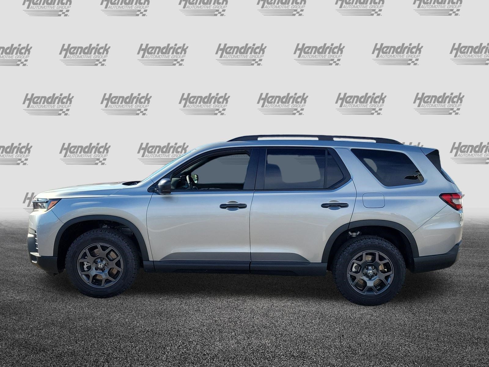 New 2026 Honda Pilot TrailSport image 4
