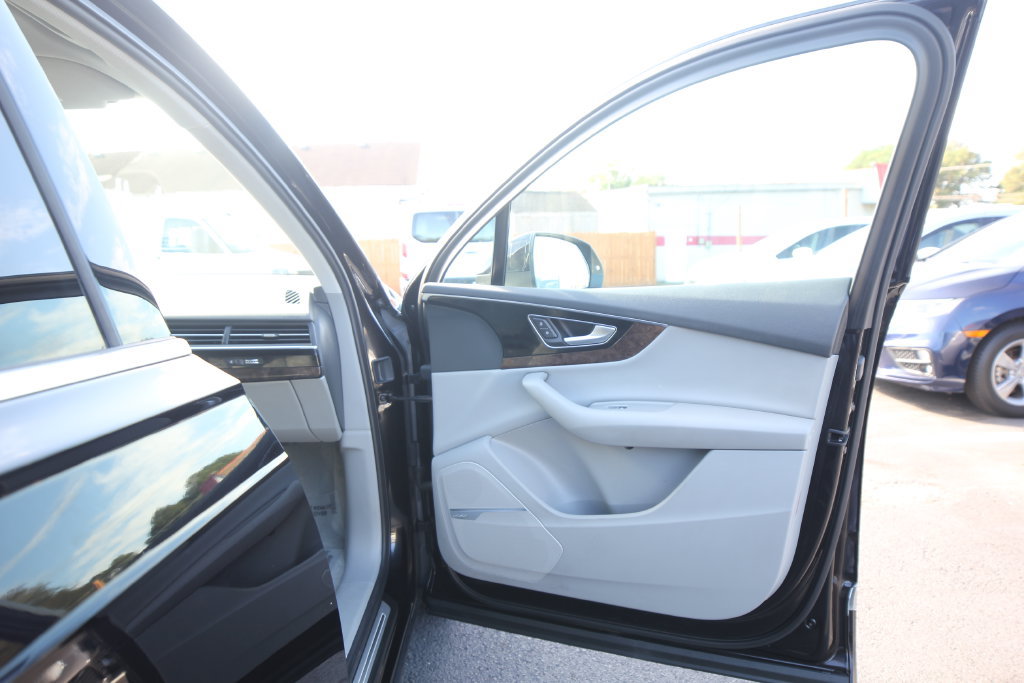 Used 2018 Audi Q7 3.0T Prestige AWD/4WD image 61