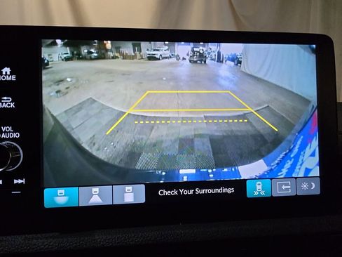 Used 2025 Honda CR-V EX-L image 23