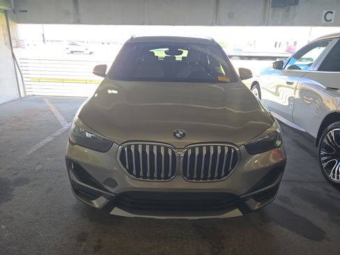 Used 2021 BMW X1 sDrive28i w/ Convenience Package FWD image 3