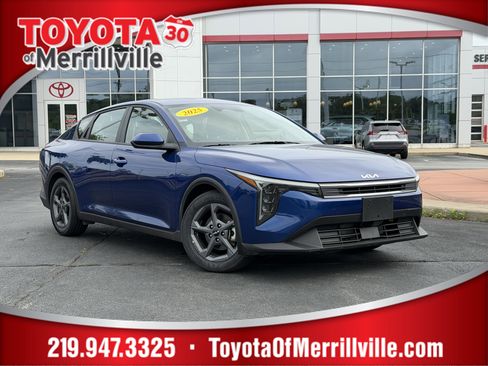 Used 2025 Kia K4 FWD image 1