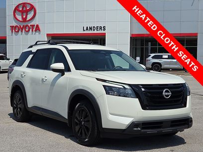 Used 2024 Nissan Pathfinder SV