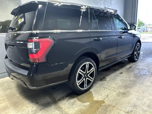 Used 2020 Ford Expedition Limited w/ Equipment Group 303A AWD/4WD image 6