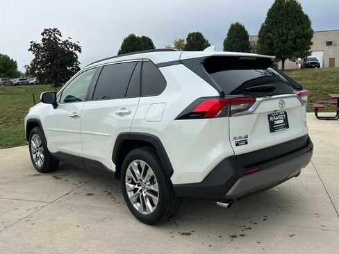 Used 2020 Toyota RAV4 Limited image 3