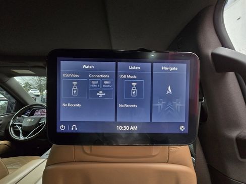 Used 2021 Cadillac Escalade Premium Luxury image 22