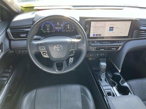 Used 2025 Toyota Camry XSE FWD image 12