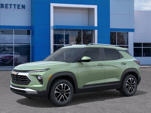 New 2026 Chevrolet TrailBlazer LT w/ Convenience Package image 2