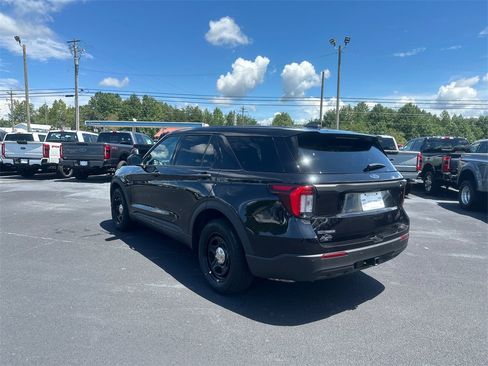 New 2025 Ford Explorer 4WD Police Interceptor image 7