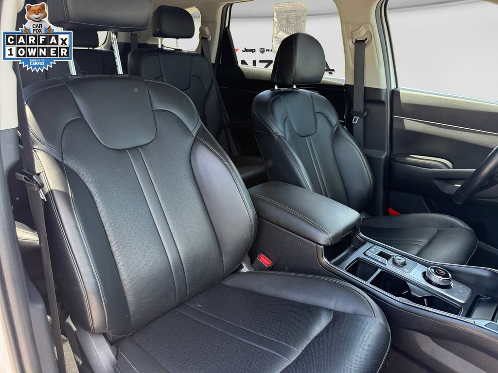 Certified 2023 Kia Sorento EX AWD/4WD image 16