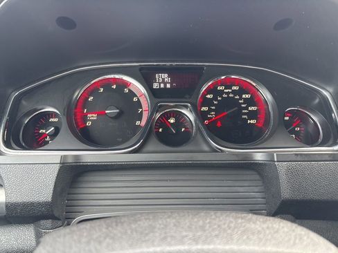 Used 2016 GMC Acadia SLE image 17