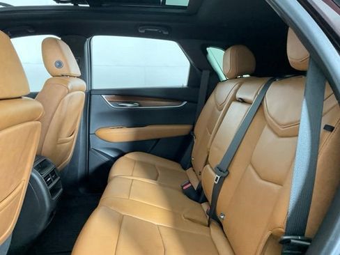 Used 2020 Cadillac XT5 Premium Luxury w/ LPO, Floor Liner Package image 27