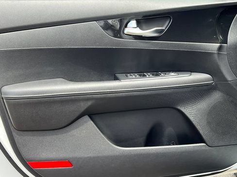 Used 2022 Kia Forte GT-Line FWD image 14