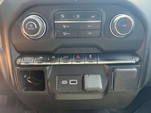 Used 2022 Chevrolet Silverado 1500 Custom w/ LPO, Dark Essentials Package AWD/4WD image 30