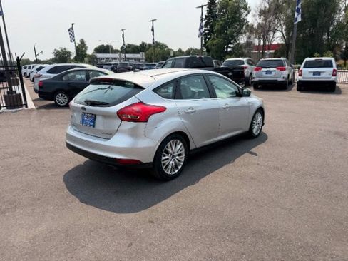Used 2016 Ford Focus Titanium FWD image 12