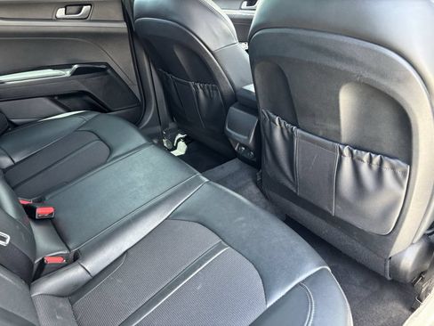 Used 2022 Kia K5 GT-Line AWD/4WD image 11